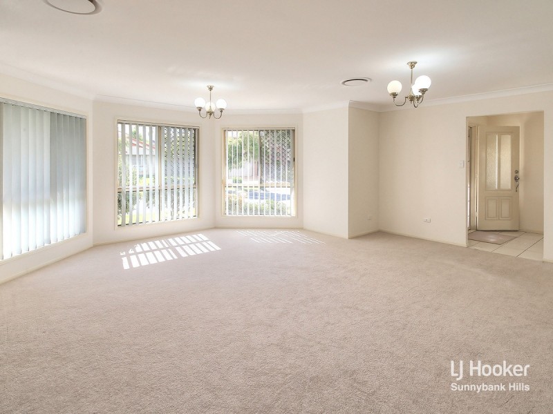 8 Bellflower Place, Calamvale QLD 4116