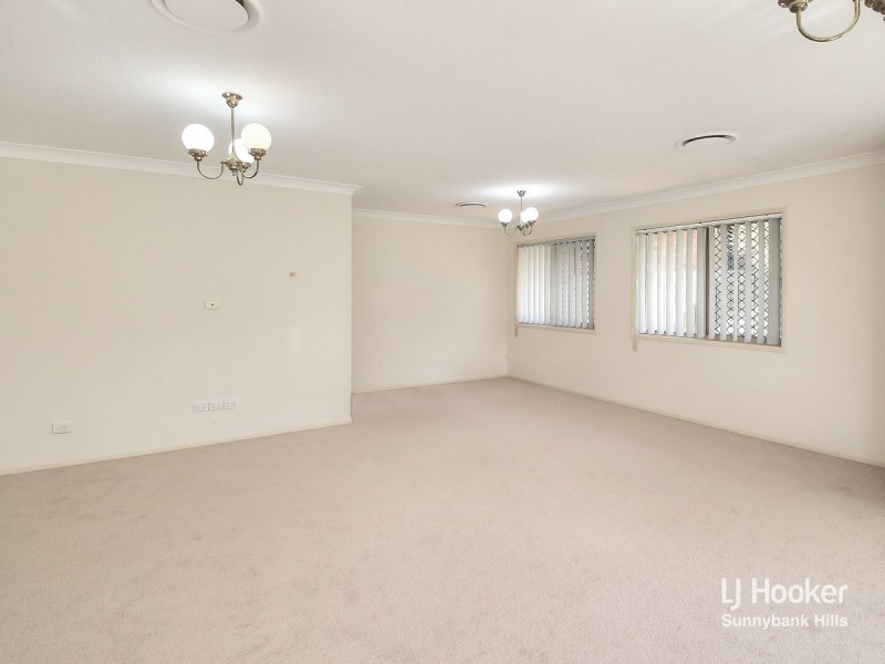 8 Bellflower Place, Calamvale QLD 4116