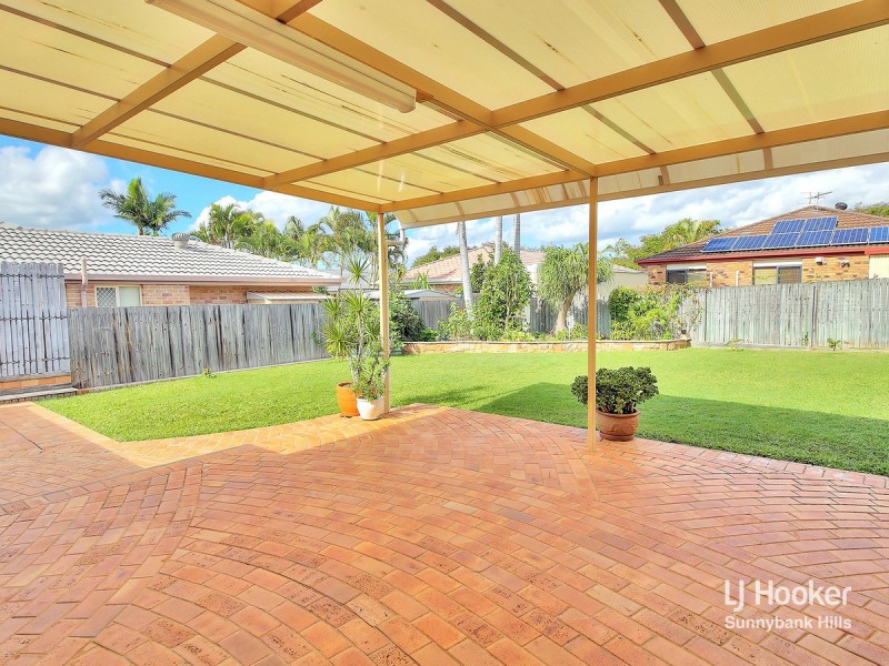8 Bellflower Place, Calamvale QLD 4116