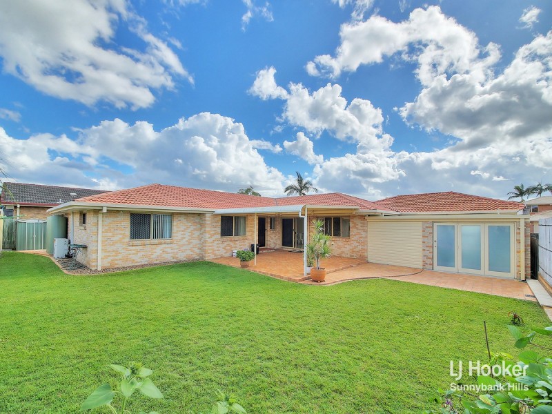 8 Bellflower Place, Calamvale QLD 4116