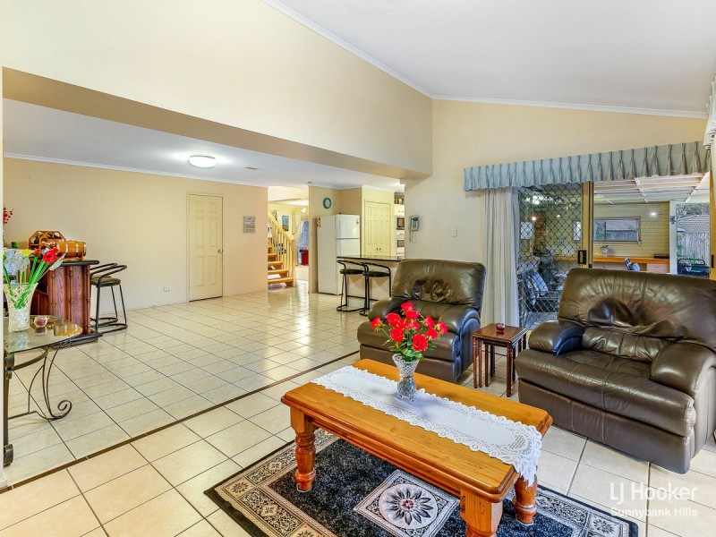 15 Aspen Crescent, Parkinson QLD 4115