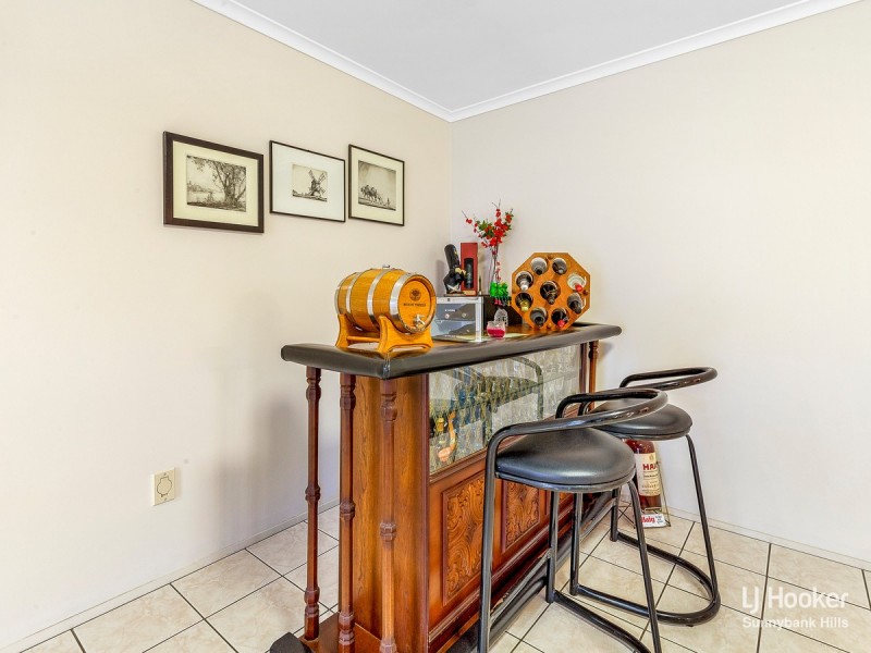 15 Aspen Crescent, Parkinson QLD 4115