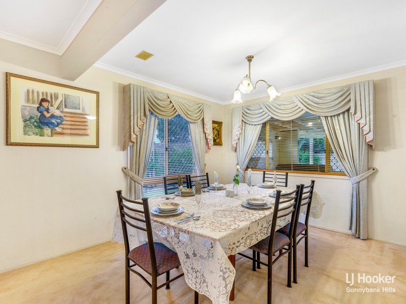 15 Aspen Crescent, Parkinson QLD 4115