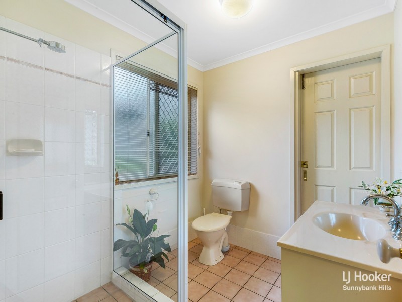 15 Aspen Crescent, Parkinson QLD 4115