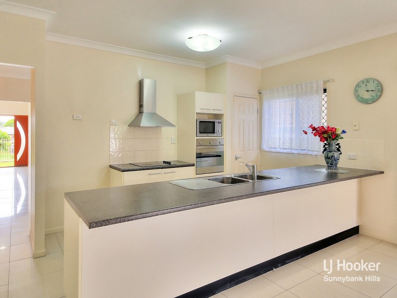 24 Khoo Place, Calamvale QLD 4116