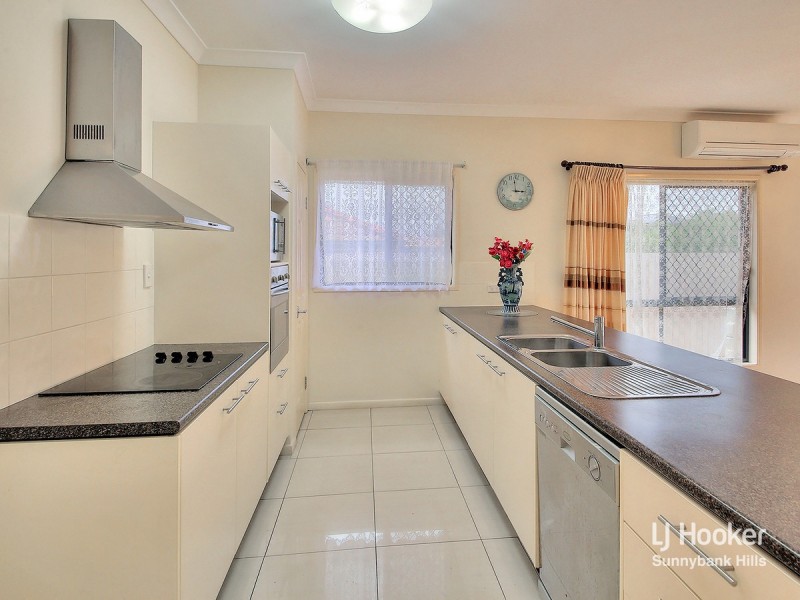 24 Khoo Place, Calamvale QLD 4116