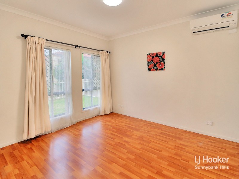 24 Khoo Place, Calamvale QLD 4116