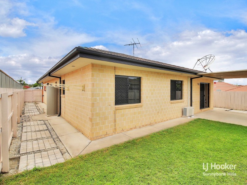 24 Khoo Place, Calamvale QLD 4116