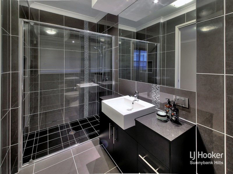 105 Nyleta Street, Coopers Plains QLD 4108