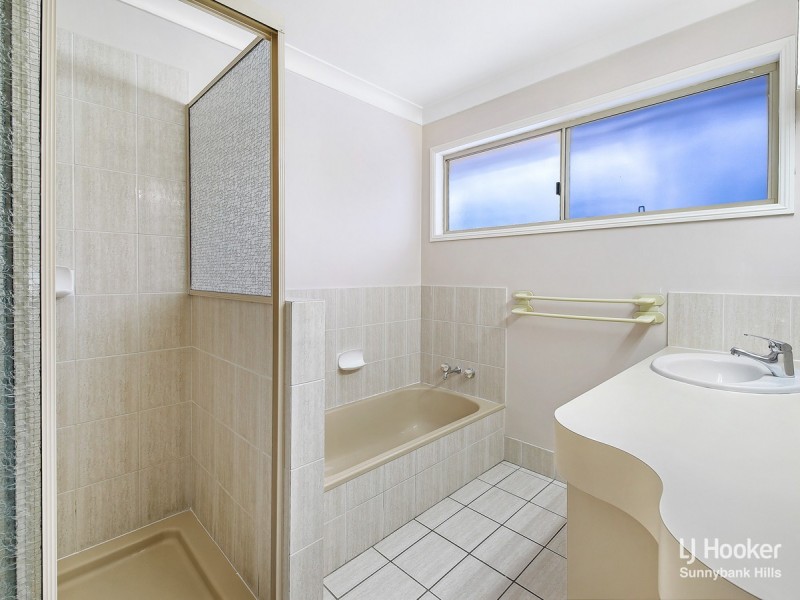 23 Roosevelt Drive, Stretton QLD 4116