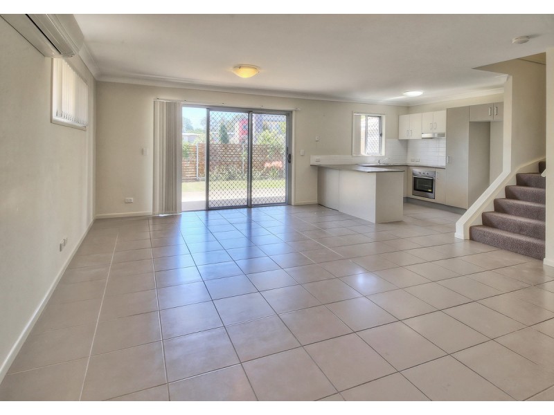 30/2 Diamantina Street, Calamvale QLD 4116