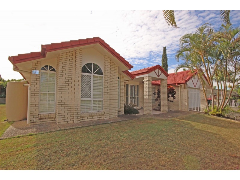 15 Michigan Crescent, Parkinson QLD 4115