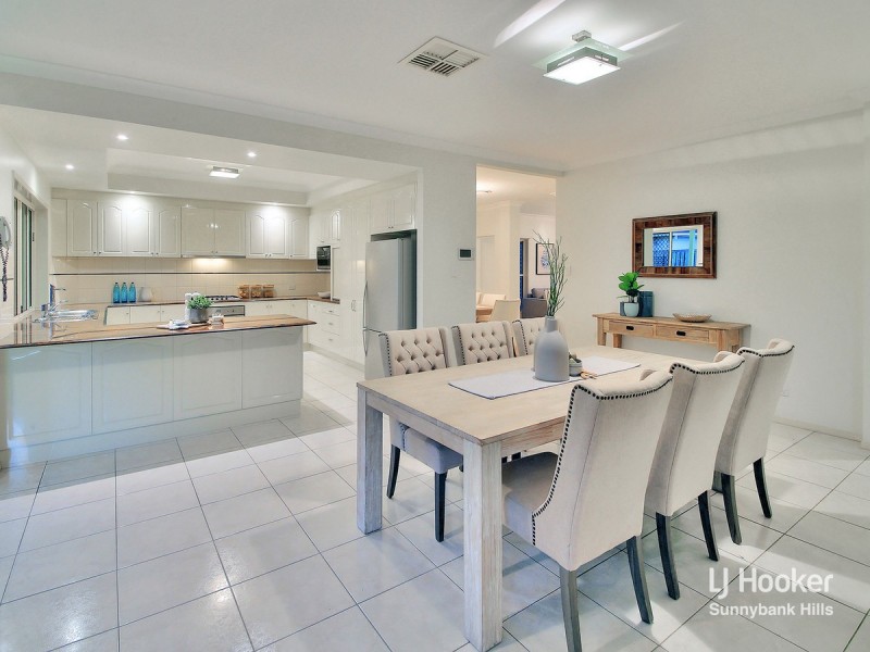 6 Jubilee Close, Eight Mile Plains QLD 4113