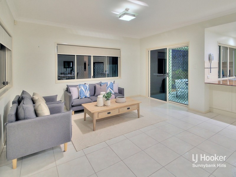 6 Jubilee Close, Eight Mile Plains QLD 4113
