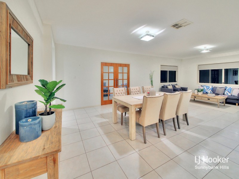 6 Jubilee Close, Eight Mile Plains QLD 4113