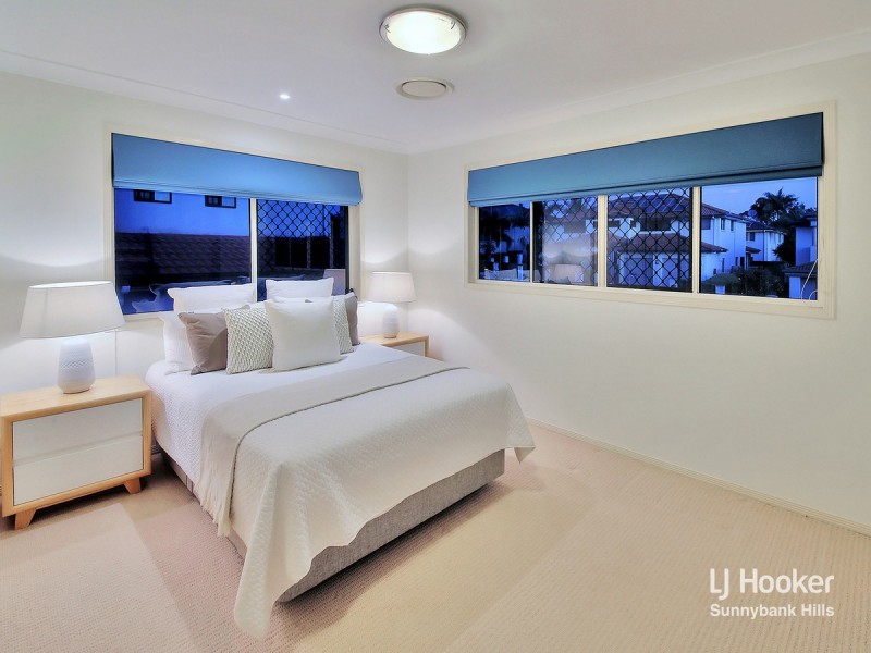 6 Jubilee Close, Eight Mile Plains QLD 4113