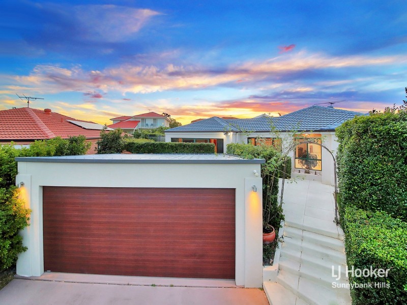 35 Regency Place, Stretton QLD 4116
