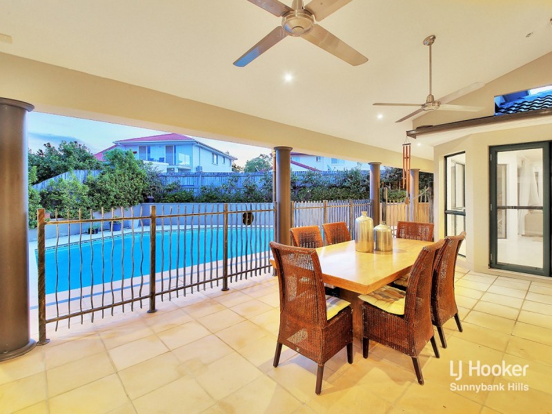35 Regency Place, Stretton QLD 4116