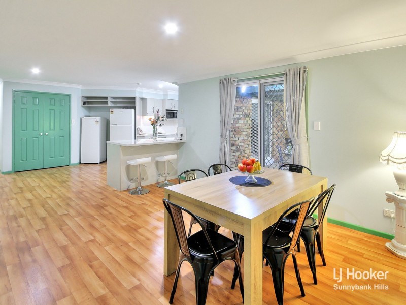 37 Honeysuckle Way, Calamvale QLD 4116