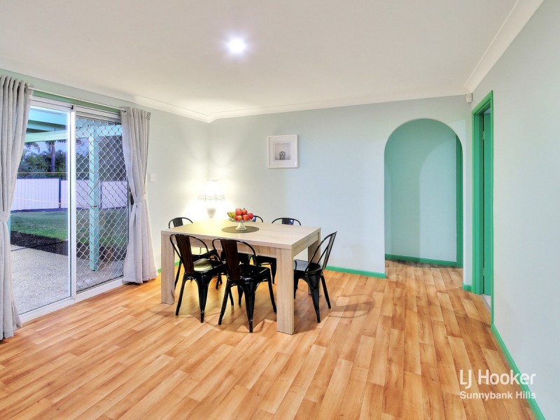 37 Honeysuckle Way, Calamvale QLD 4116
