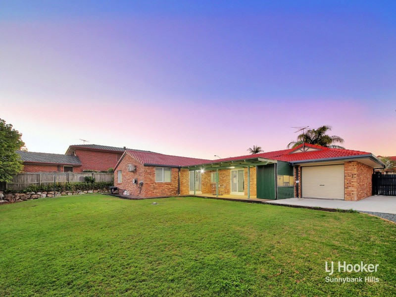 37 Honeysuckle Way, Calamvale QLD 4116