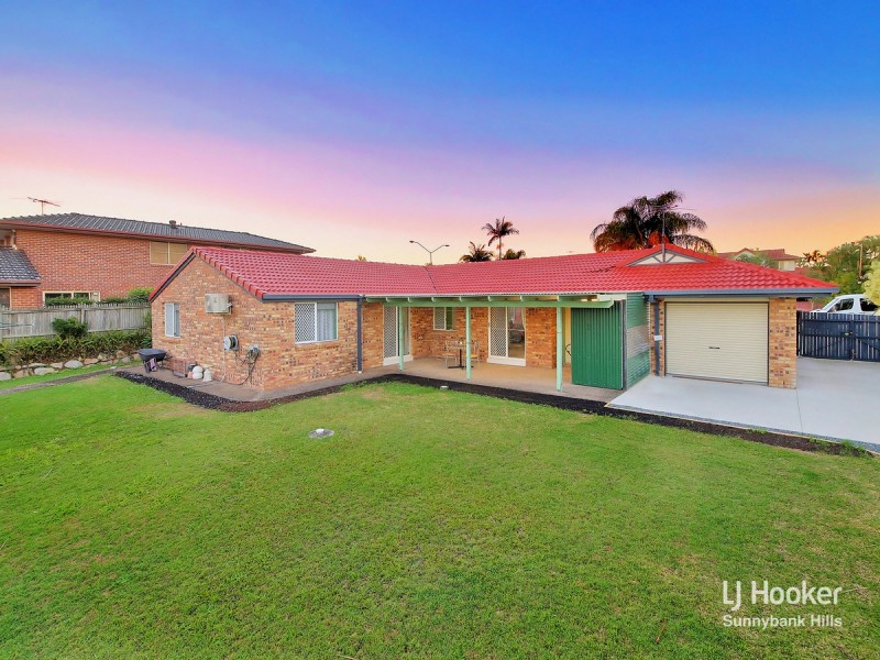 37 Honeysuckle Way, Calamvale QLD 4116