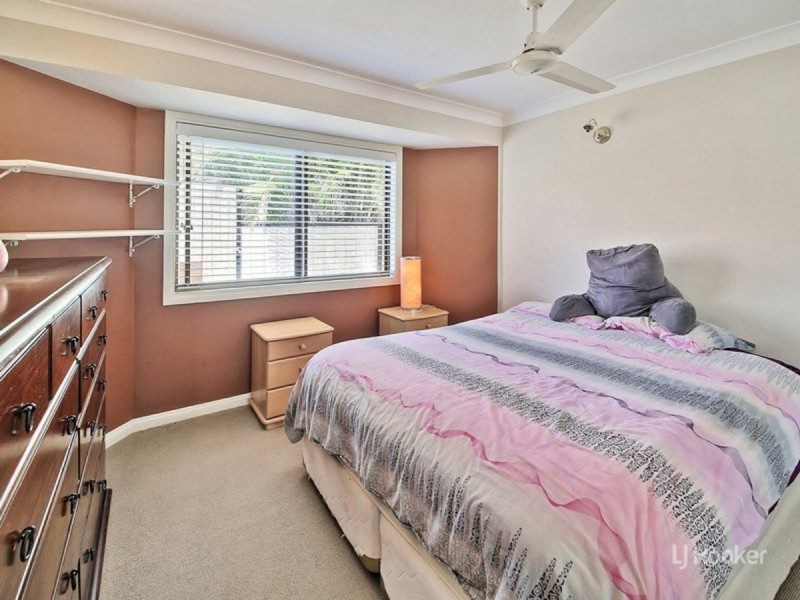 10 Caravonica Court, Calamvale QLD 4116