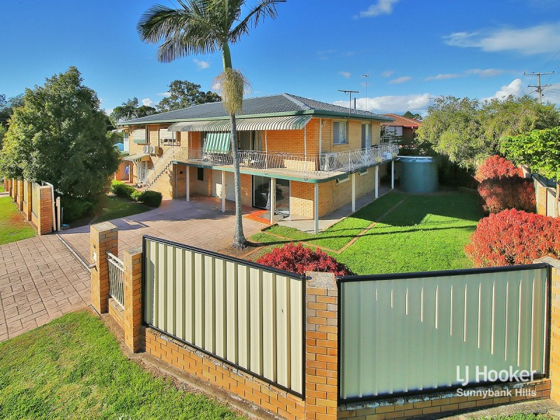 46 Macadamia Street, Macgregor QLD 4109