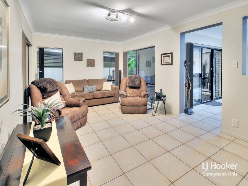 44 Murramarang Drive, Parkinson QLD 4115