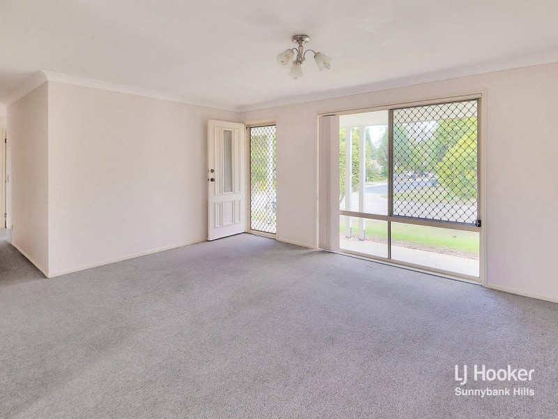 8 Palmer Crescent, Wacol QLD 4076