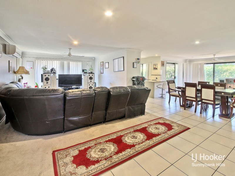6 Budawang Street, Parkinson QLD 4115