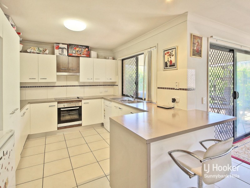 6 Budawang Street, Parkinson QLD 4115