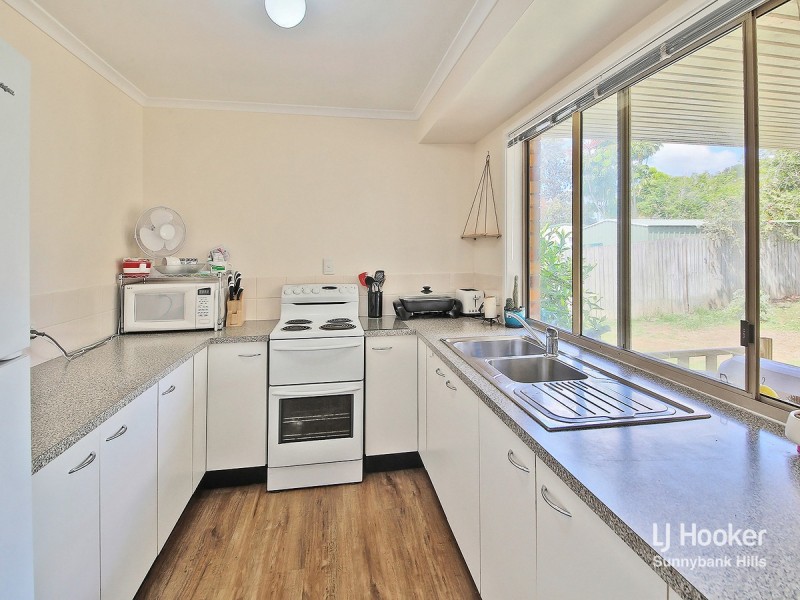 2 Barcoo Street, Hillcrest QLD 4118