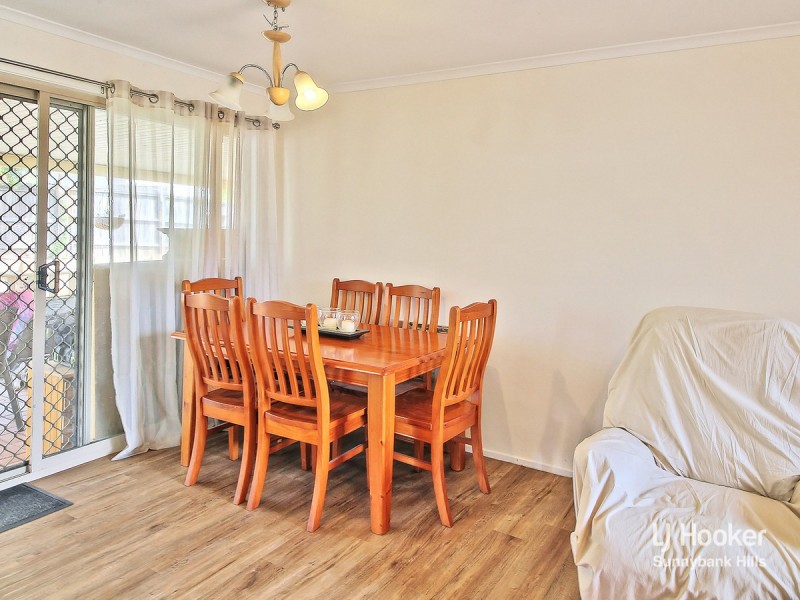 2 Barcoo Street, Hillcrest QLD 4118