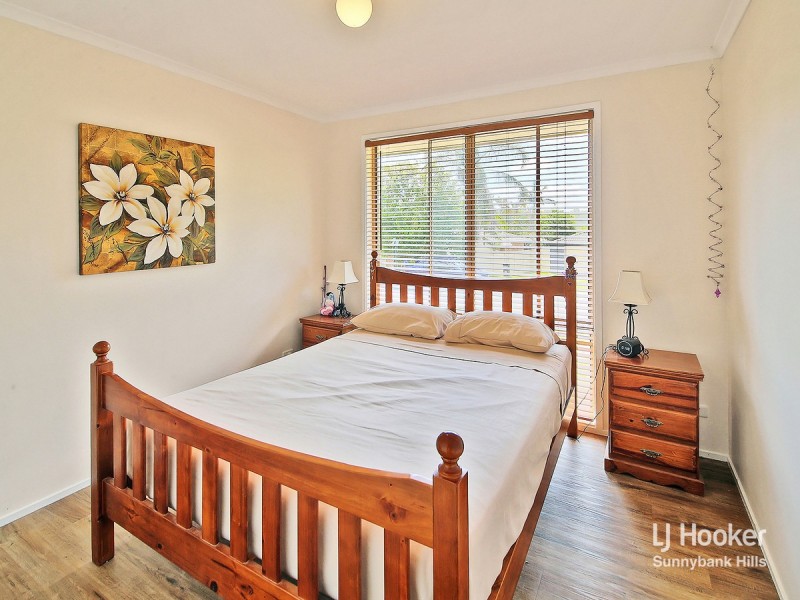 2 Barcoo Street, Hillcrest QLD 4118