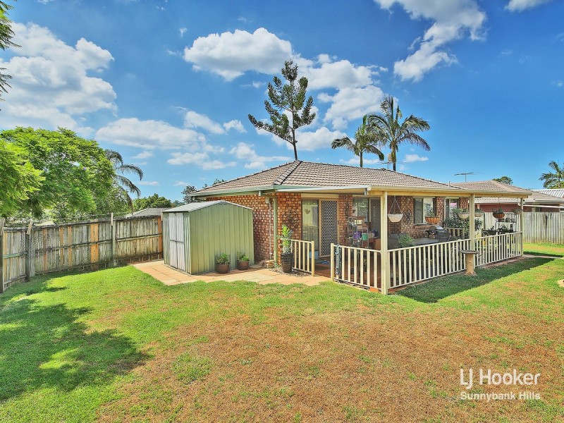 2 Barcoo Street, Hillcrest QLD 4118