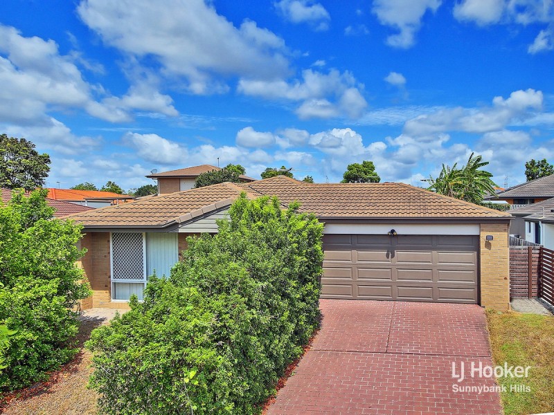 8 Mimosa Street, Parkinson QLD 4115