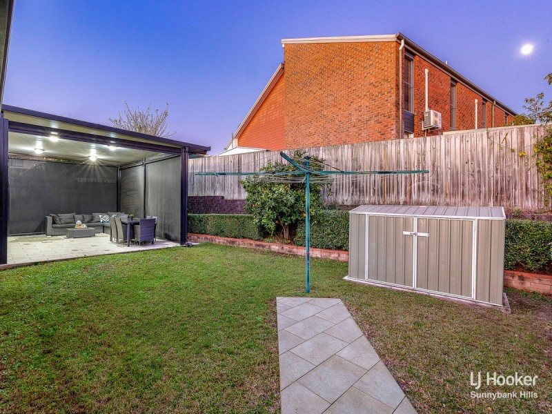 61 The Parkway, Stretton QLD 4116