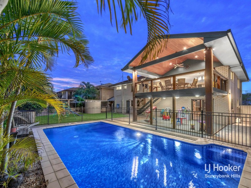 19 Tapscott Street, Wishart QLD 4122