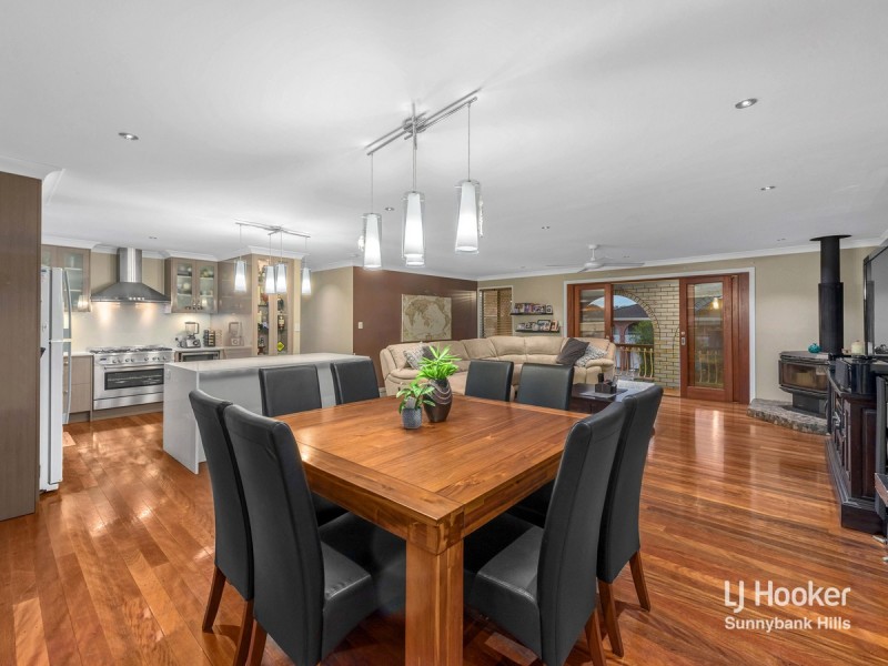 19 Tapscott Street, Wishart QLD 4122