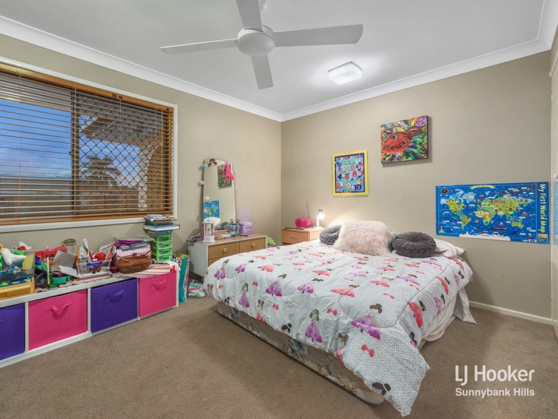 19 Tapscott Street, Wishart QLD 4122