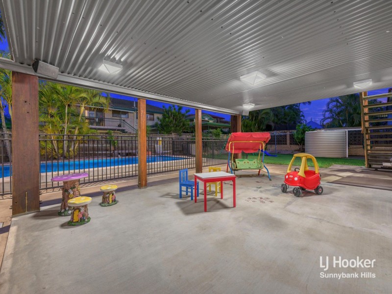 19 Tapscott Street, Wishart QLD 4122