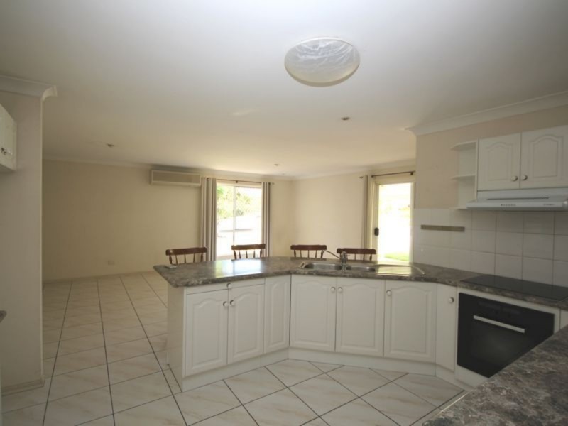 22 Catalpa Street, Eight Mile Plains QLD 4113