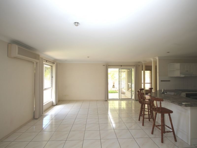 22 Catalpa Street, Eight Mile Plains QLD 4113