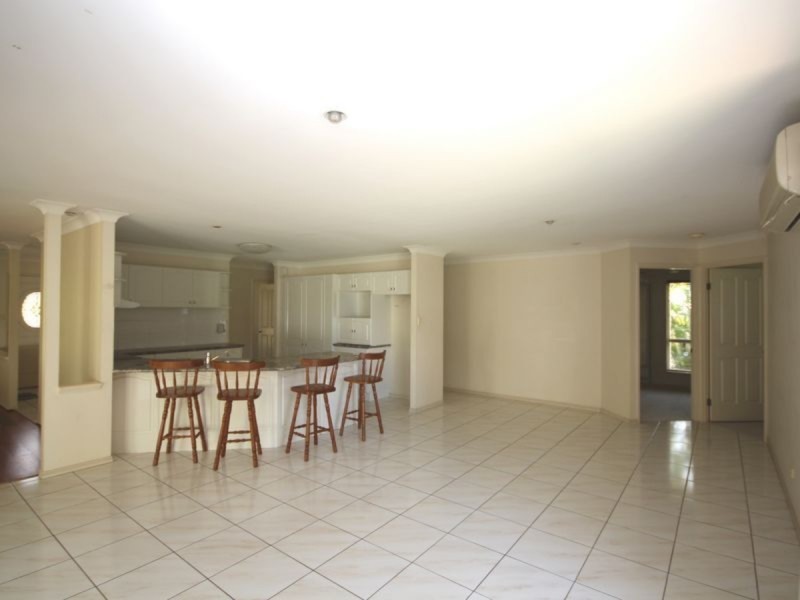 22 Catalpa Street, Eight Mile Plains QLD 4113