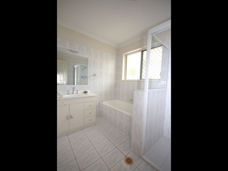 22 Catalpa Street, Eight Mile Plains QLD 4113