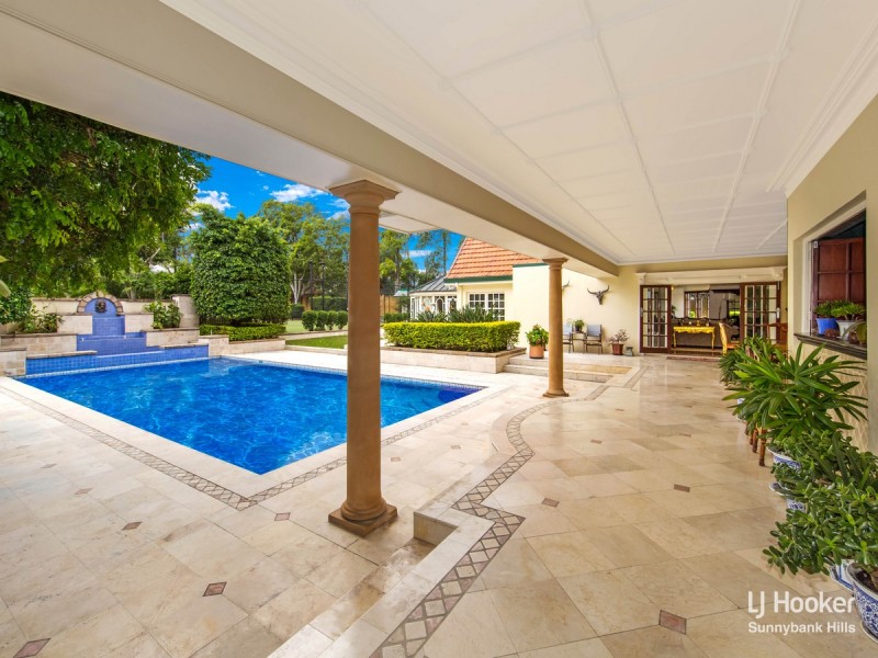 70 Woodlark Crescent, Parkinson QLD 4115