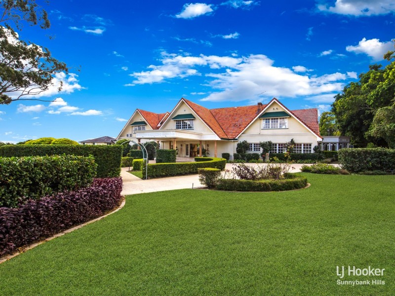 70 Woodlark Crescent, Parkinson QLD 4115
