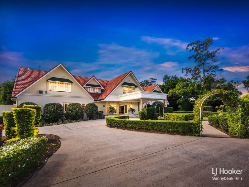 70 Woodlark Crescent, Parkinson QLD 4115
