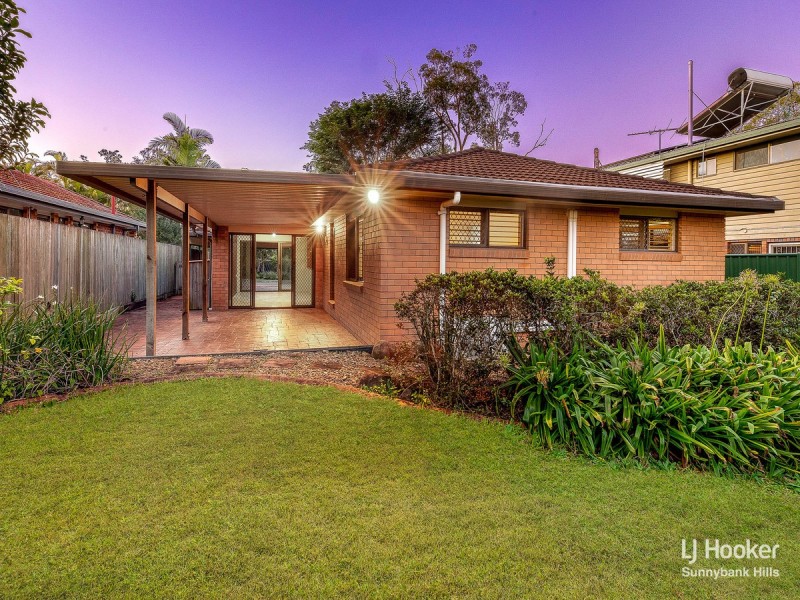 72 Bolton Street, Eight Mile Plains QLD 4113